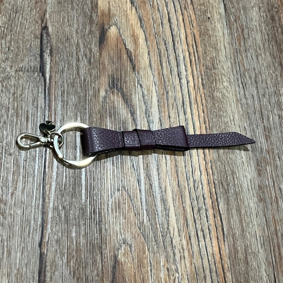 Kate spade Bow Keychain - Picture 6 of 7